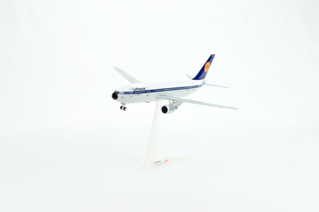 1:200 Lufthansa 300 D-AIAC