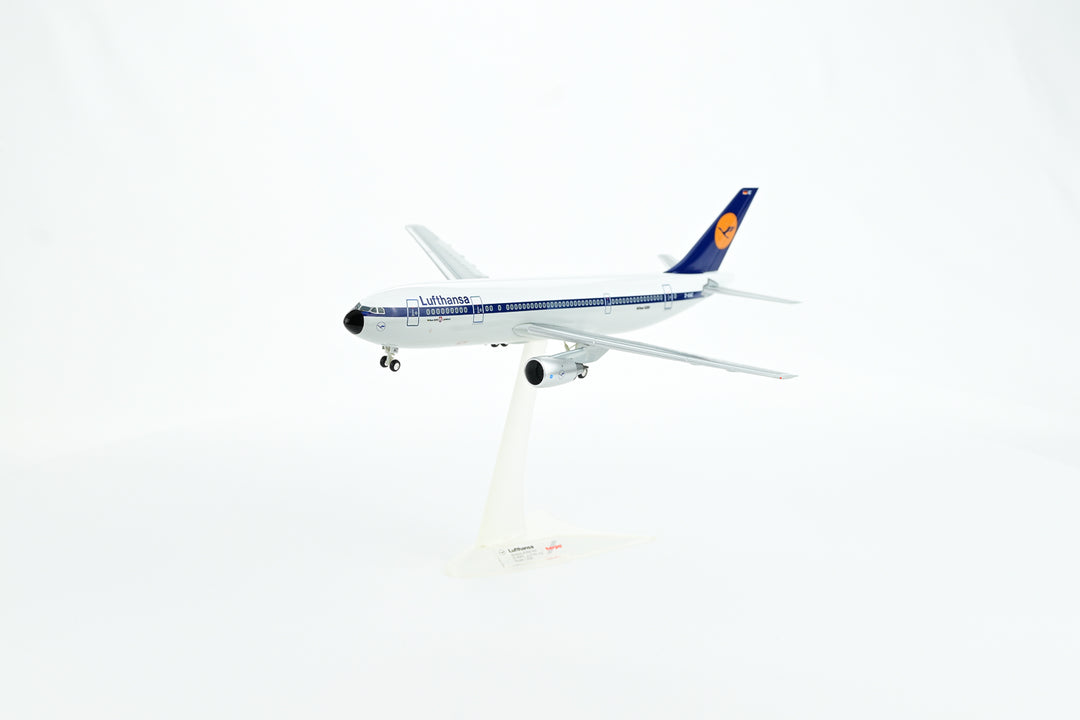 1:200 Lufthansa 300 D-AIAC