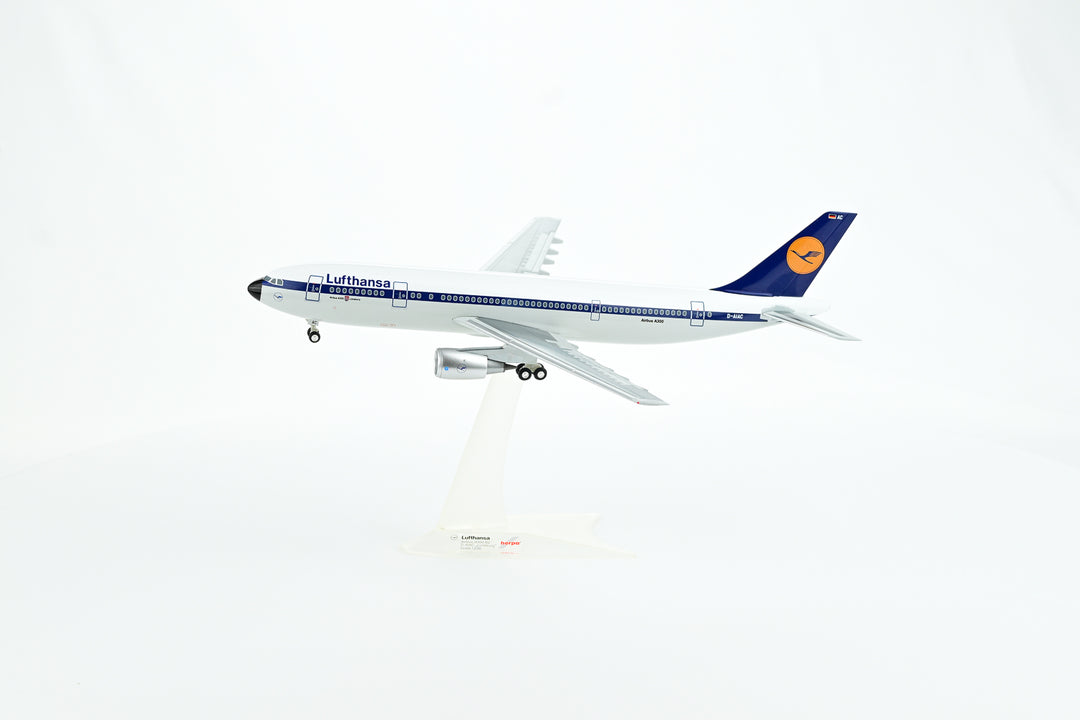 1:200 Lufthansa 300 D-AIAC