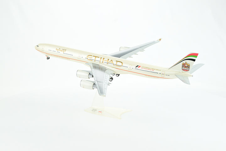 1:200 Etihad 340-600 F1 2013 A6-EHK