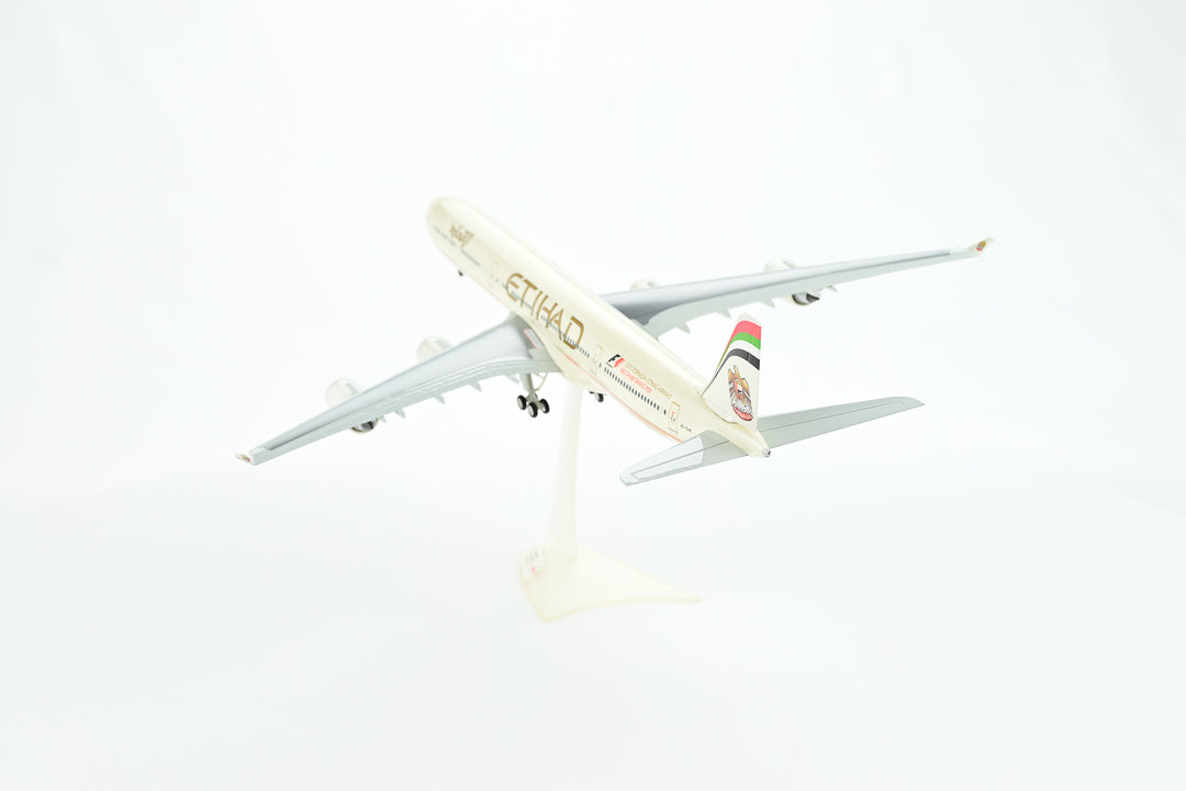 1:200 Etihad 340-600 F1 2013 A6-EHK