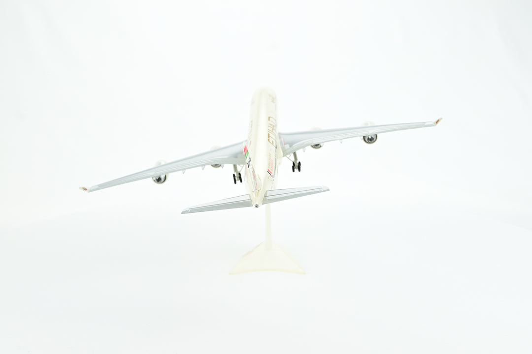 1:200 Etihad 340-600 F1 2013 A6-EHK