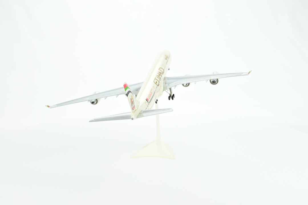 1:200 Etihad 340-600 F1 2013 A6-EHK