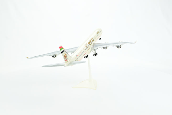 1:200 Etihad 340-600 F1 2013 A6-EHK