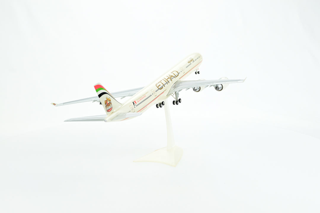 1:200 Etihad 340-600 F1 2013 A6-EHK