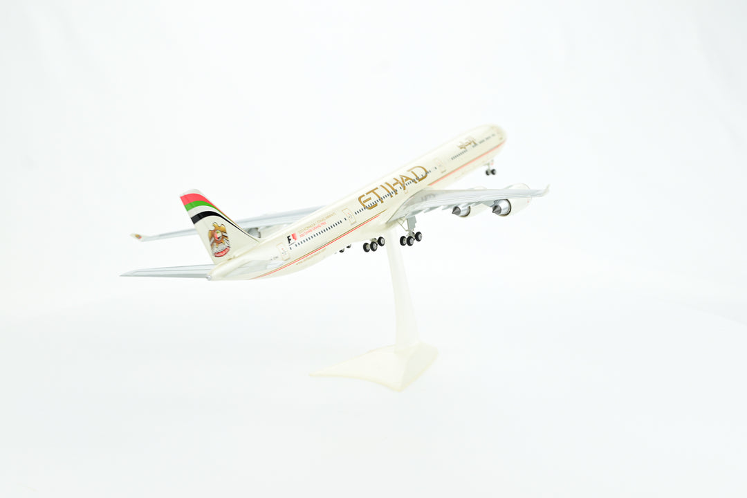 1:200 Etihad 340-600 F1 2013 A6-EHK