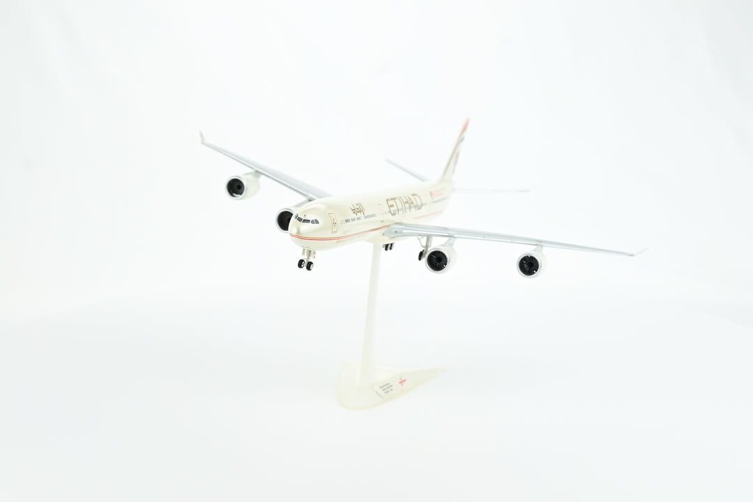 1:200 Etihad 340-600 F1 2013 A6-EHK