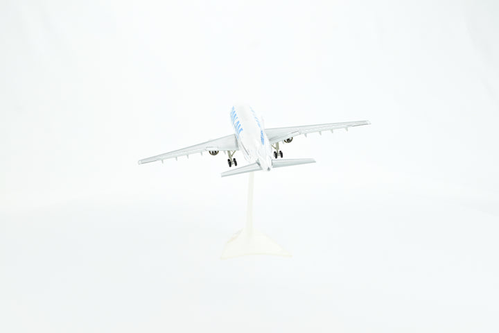 1:200 PAN AM 300 N202PA