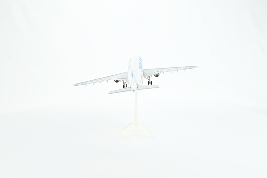 1:200 PAN AM 300 N202PA