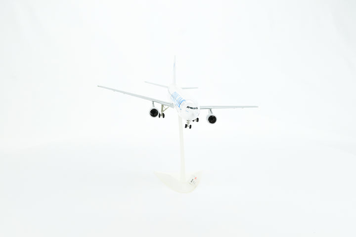 1:200 PAN AM 300 N202PA