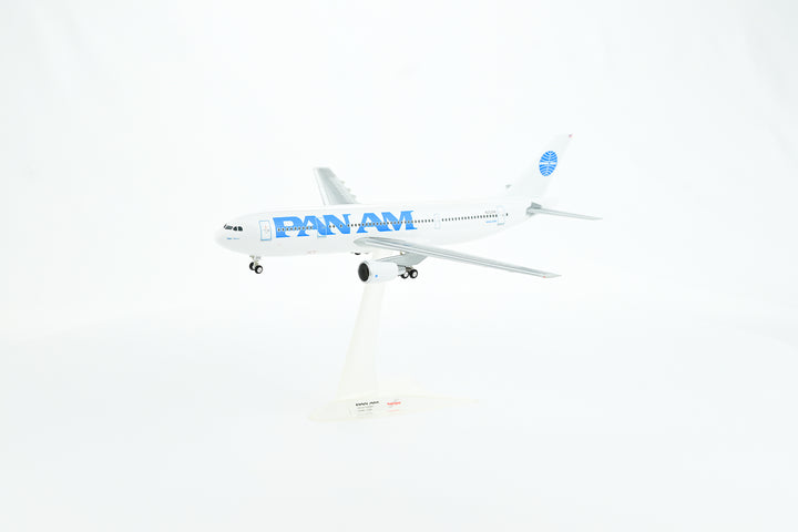 1:200 PAN AM 300 N202PA