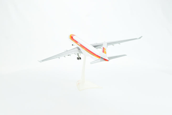 1:200 IBERIA 330-300 EC-LUB