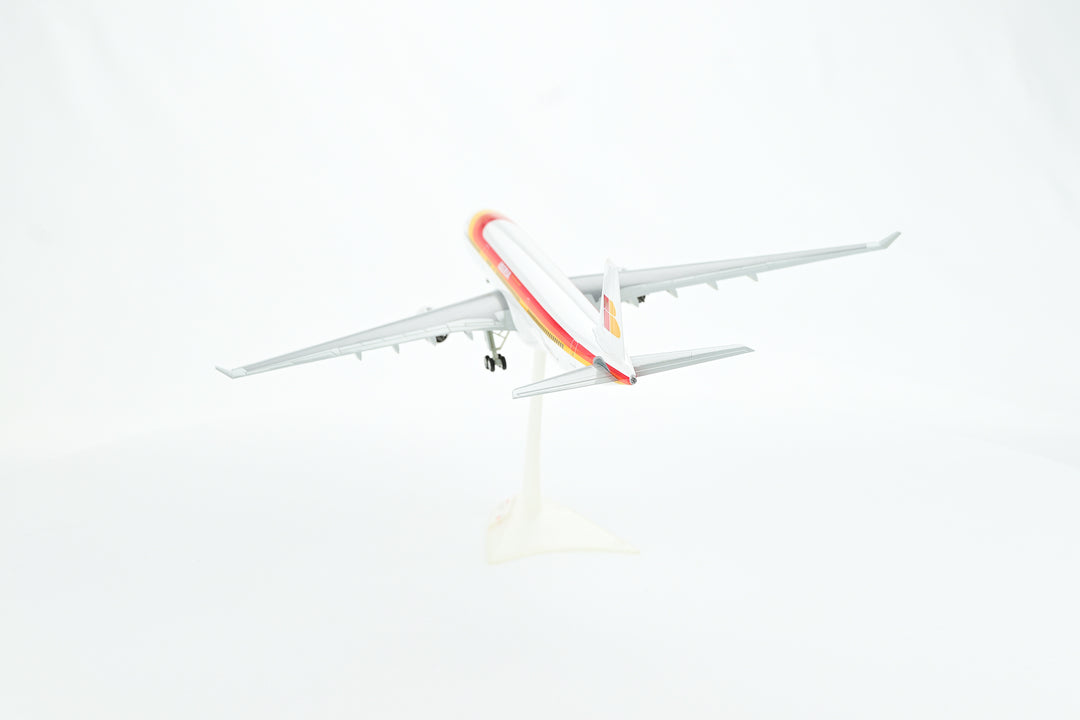 1:200 IBERIA 330-300 EC-LUB