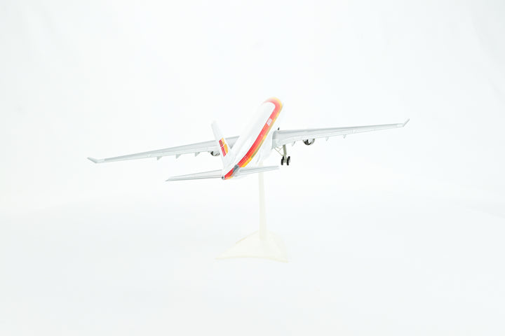 1:200 IBERIA 330-300 EC-LUB