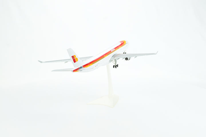 1:200 IBERIA 330-300 EC-LUB