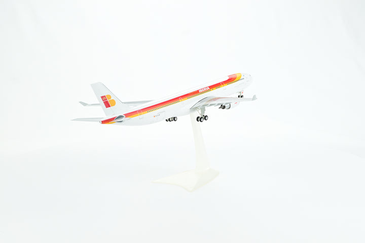 1:200 IBERIA 330-300 EC-LUB