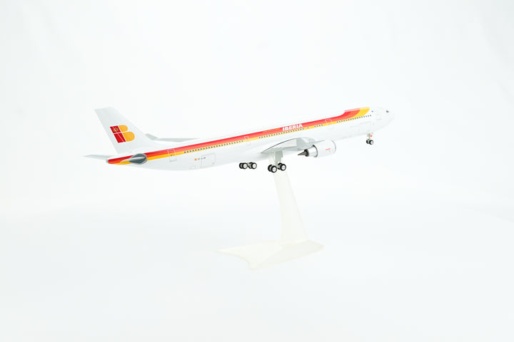 1:200 IBERIA 330-300 EC-LUB