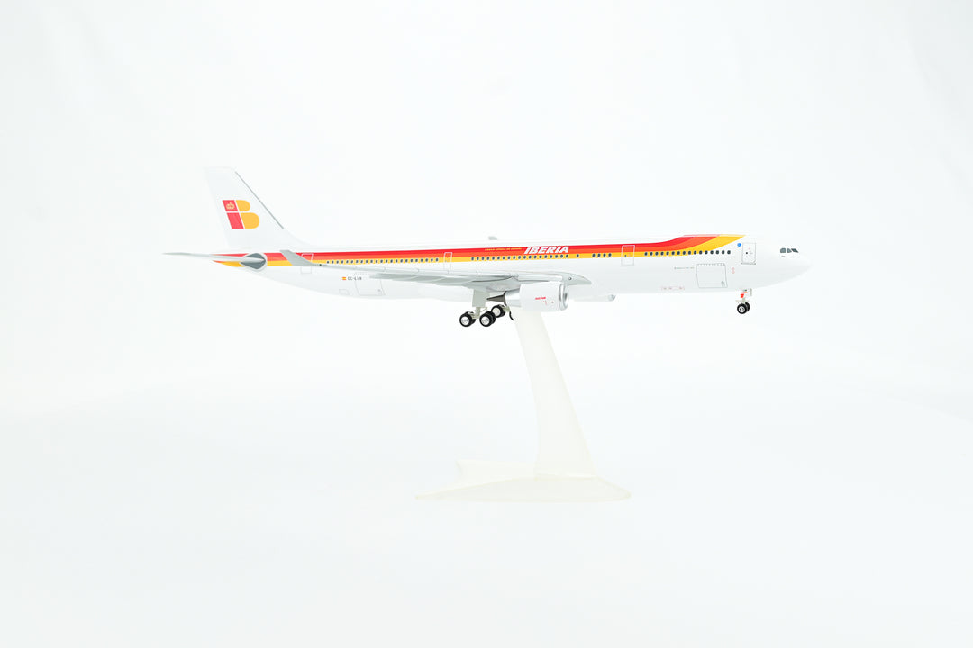 1:200 IBERIA 330-300 EC-LUB