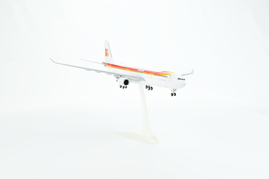 1:200 IBERIA 330-300 EC-LUB