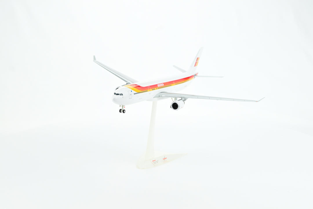 1:200 IBERIA 330-300 EC-LUB