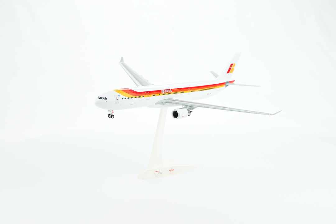 1:200 IBERIA 330-300 EC-LUB