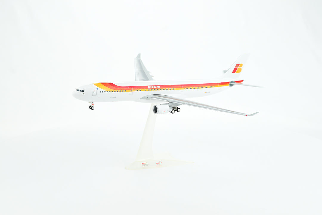 1:200 IBERIA 330-300 EC-LUB