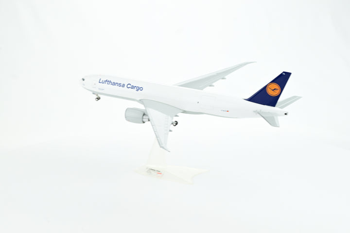 1:200 Lufthansa 777F D-ALFA