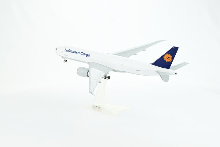 1:200 Lufthansa 777F D-ALFA