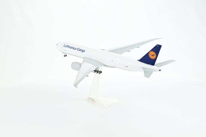 1:200 Lufthansa 777F D-ALFA