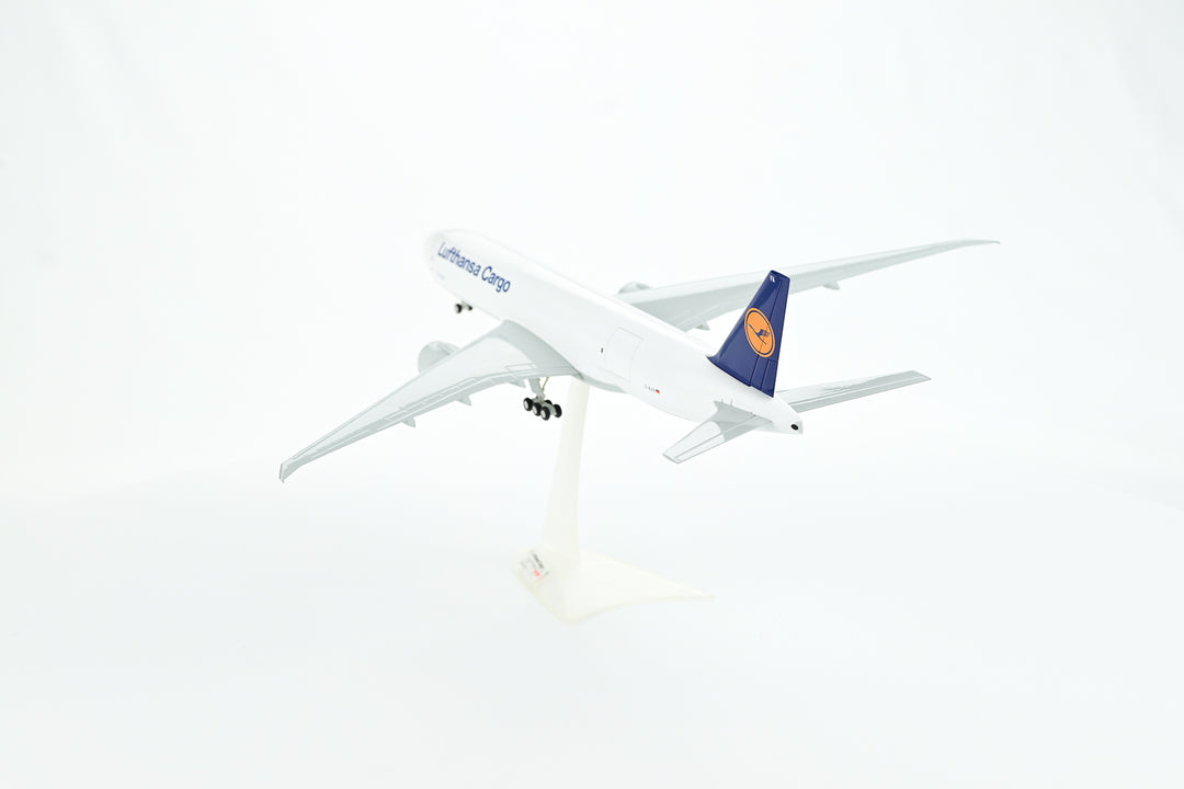 1:200 Lufthansa 777F D-ALFA