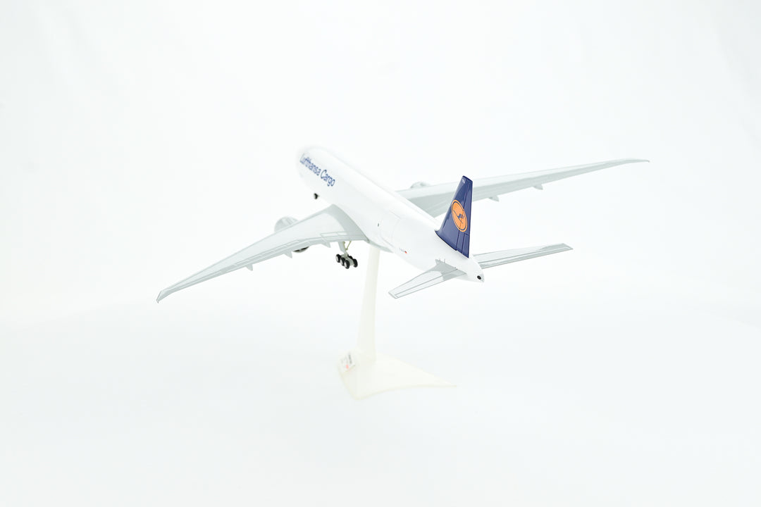 1:200 Lufthansa 777F D-ALFA