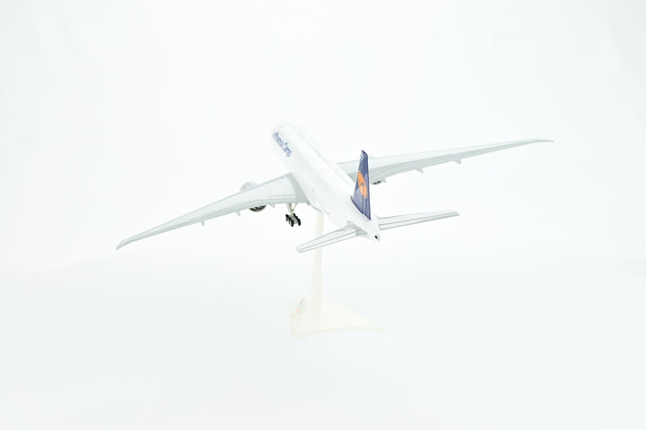 1:200 Lufthansa 777F D-ALFA