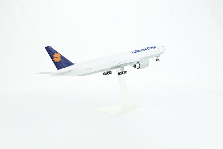 1:200 Lufthansa 777F D-ALFA