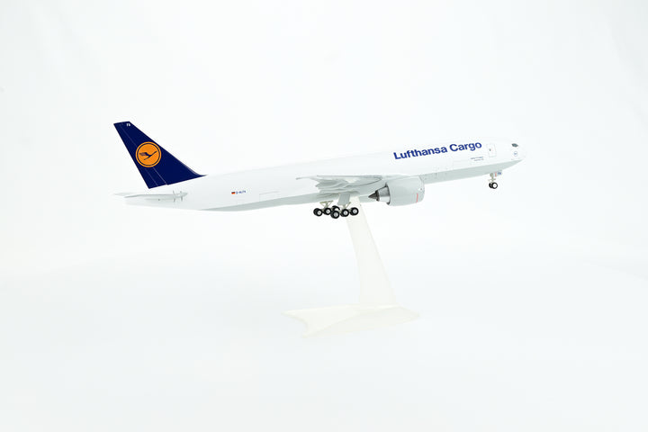 1:200 Lufthansa 777F D-ALFA