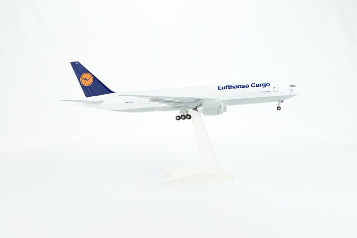 1:200 Lufthansa 777F D-ALFA