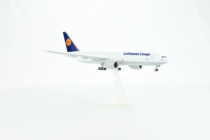 1:200 Lufthansa 777F D-ALFA