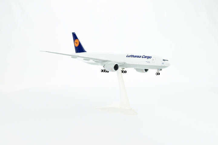 1:200 Lufthansa 777F D-ALFA