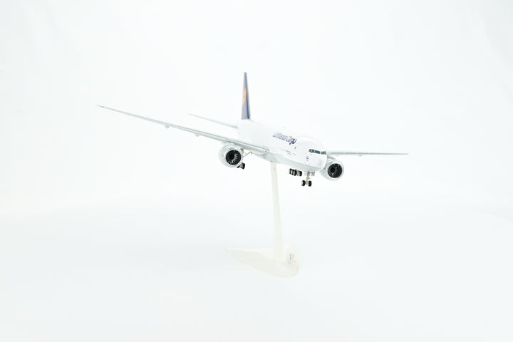 1:200 Lufthansa 777F D-ALFA