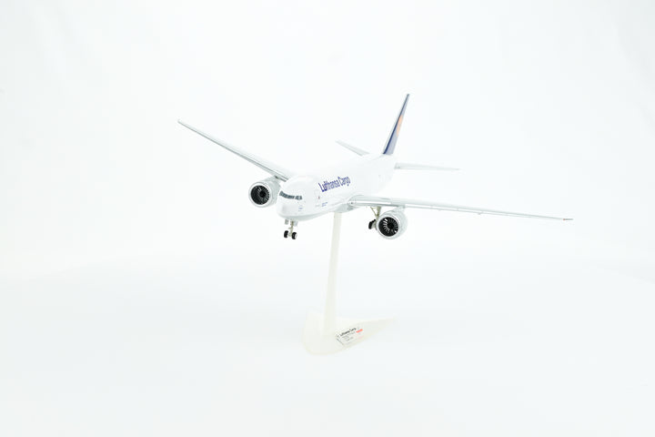 1:200 Lufthansa 777F D-ALFA