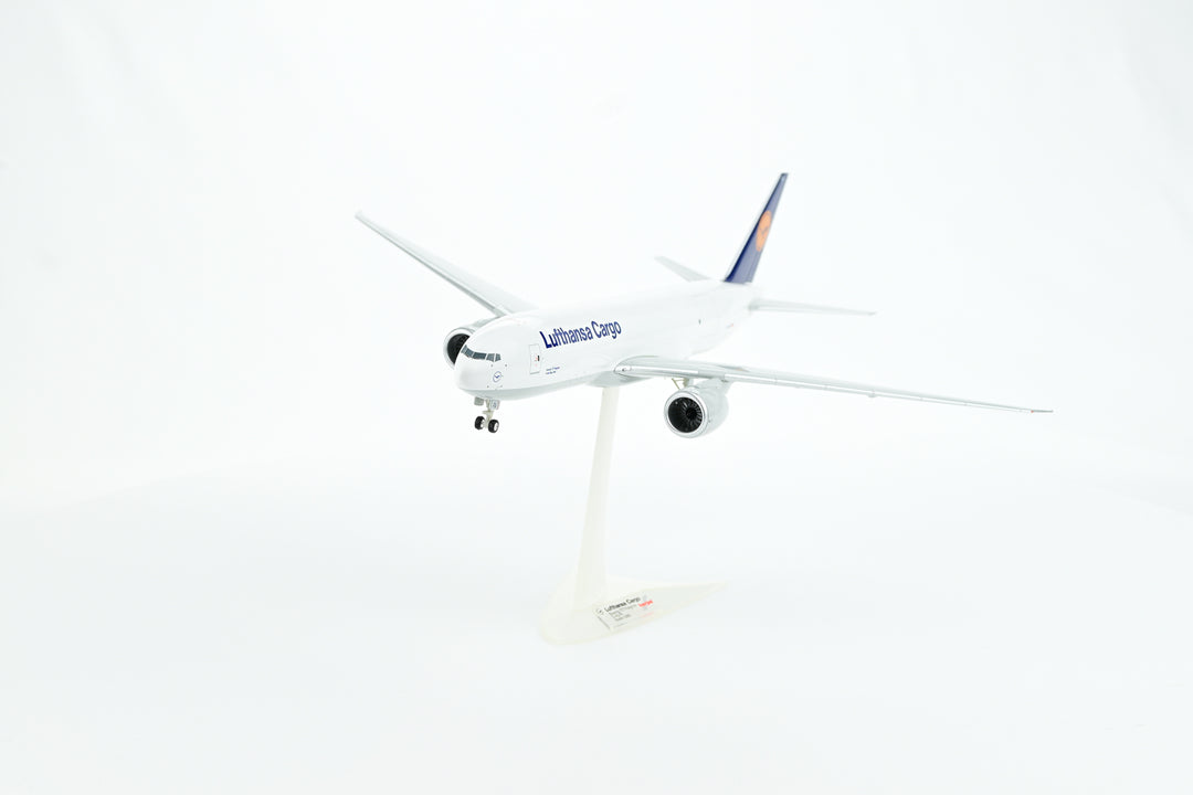 1:200 Lufthansa 777F D-ALFA