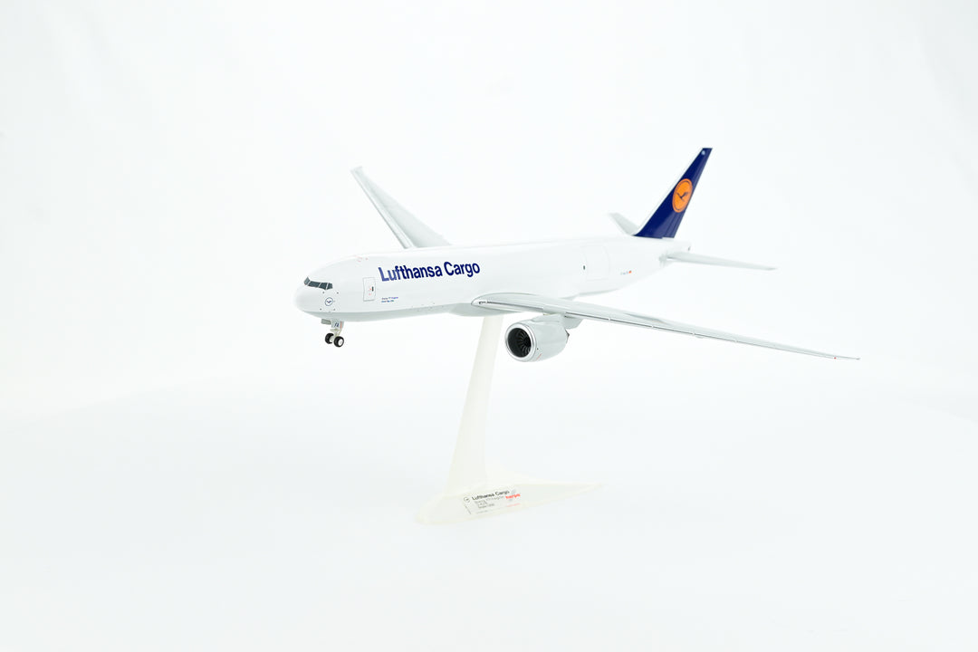 1:200 Lufthansa 777F D-ALFA