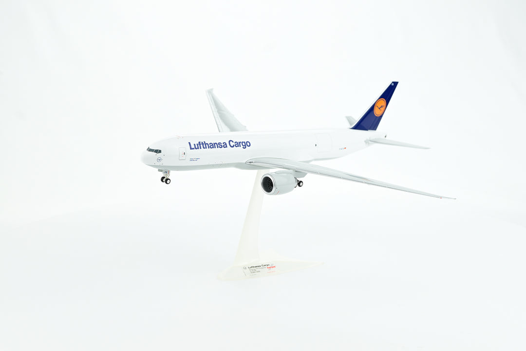 1:200 Lufthansa 777F D-ALFA