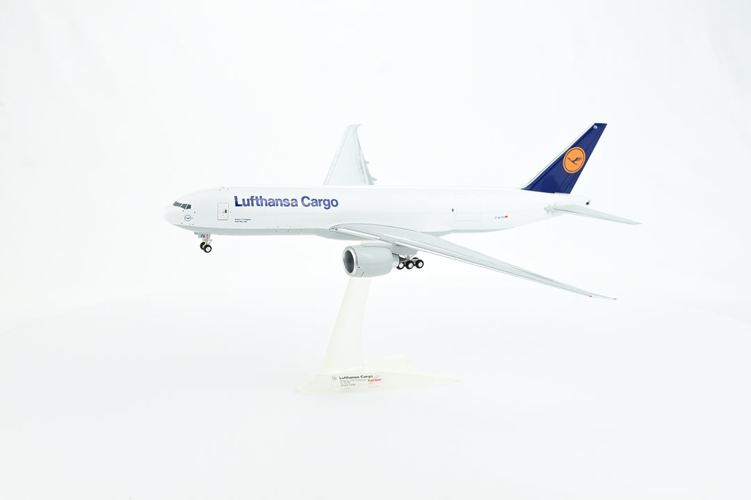 1:200 Lufthansa 777F D-ALFA