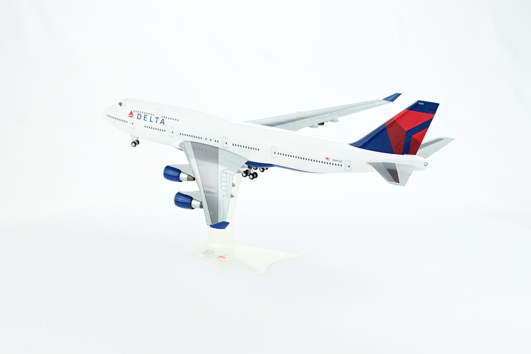 1:200 Delta Air Lines 747-400 N661US