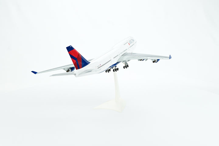 1:200 Delta Air Lines 747-400 N661US