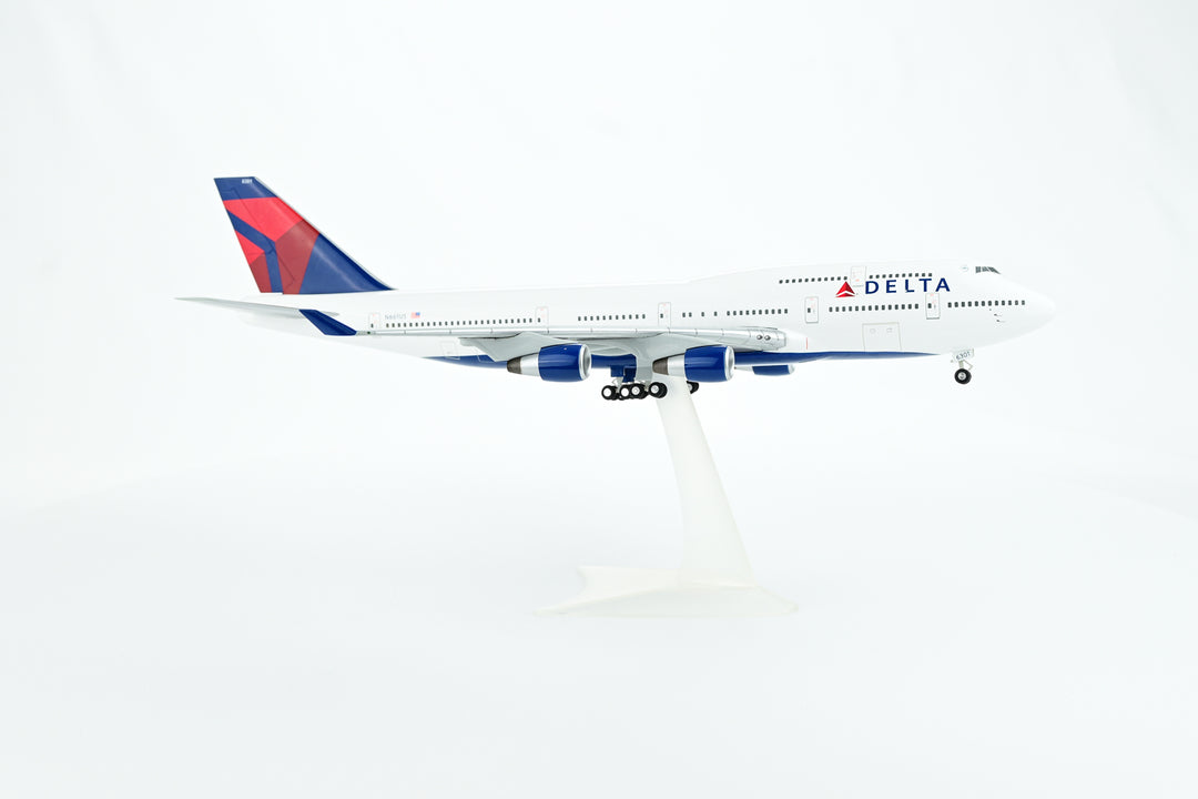 1:200 Delta Air Lines 747-400 N661US