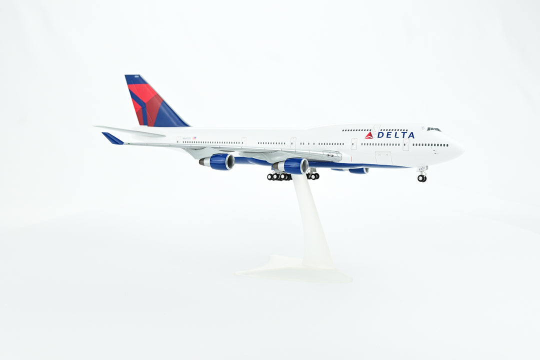 1:200 Delta Air Lines 747-400 N661US