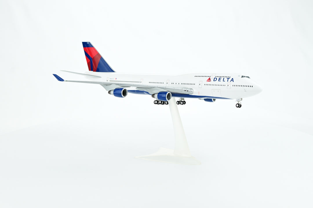 1:200 Delta Air Lines 747-400 N661US