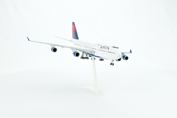 1:200 Delta Air Lines 747-400 N661US