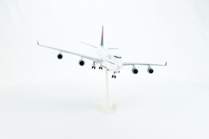 1:200 Delta Air Lines 747-400 N661US